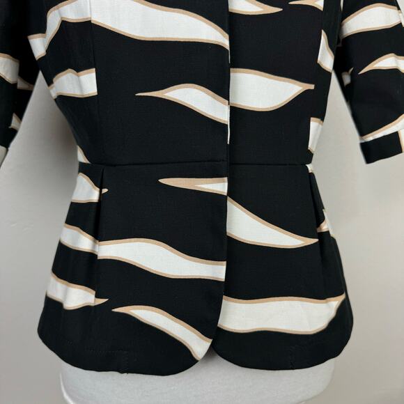 Kenneth Cole Reaction | Black Short Sleeve Collarless Tailored Business Jacket - Picture 6 of 11